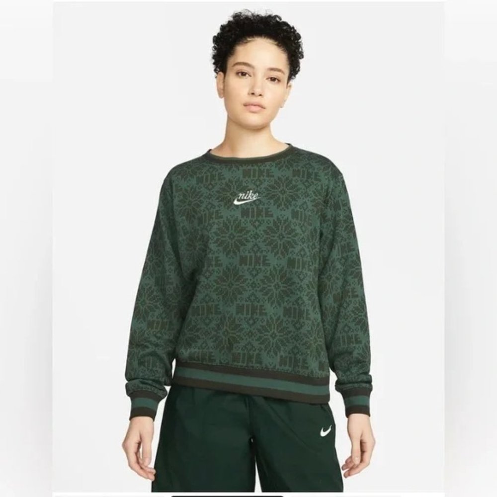 Nike Club Fleece Sweatshirt Green Holiday/Winter/Christmas Print Small